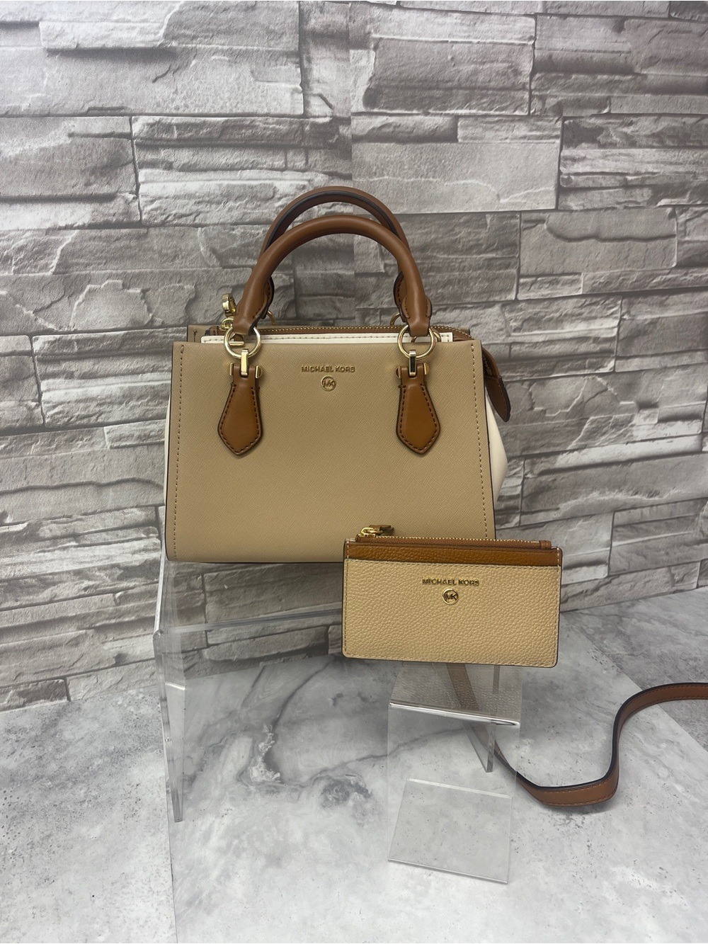 Michael Kors Marilyn Small Colorblock Satchel & Matching Card Case Camel - Picture 5 of 14
